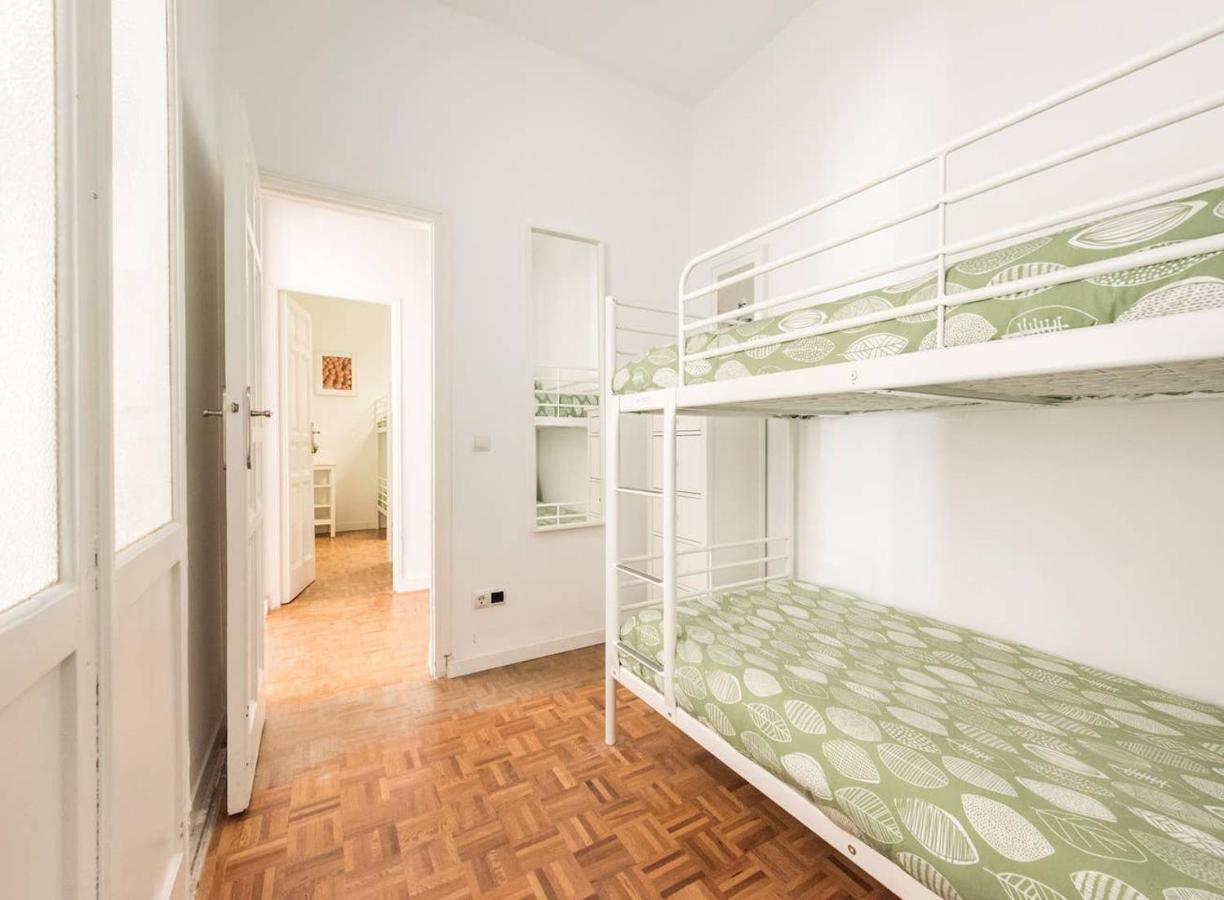 Apartamentos En Sol, Madrid Centro Esterno foto